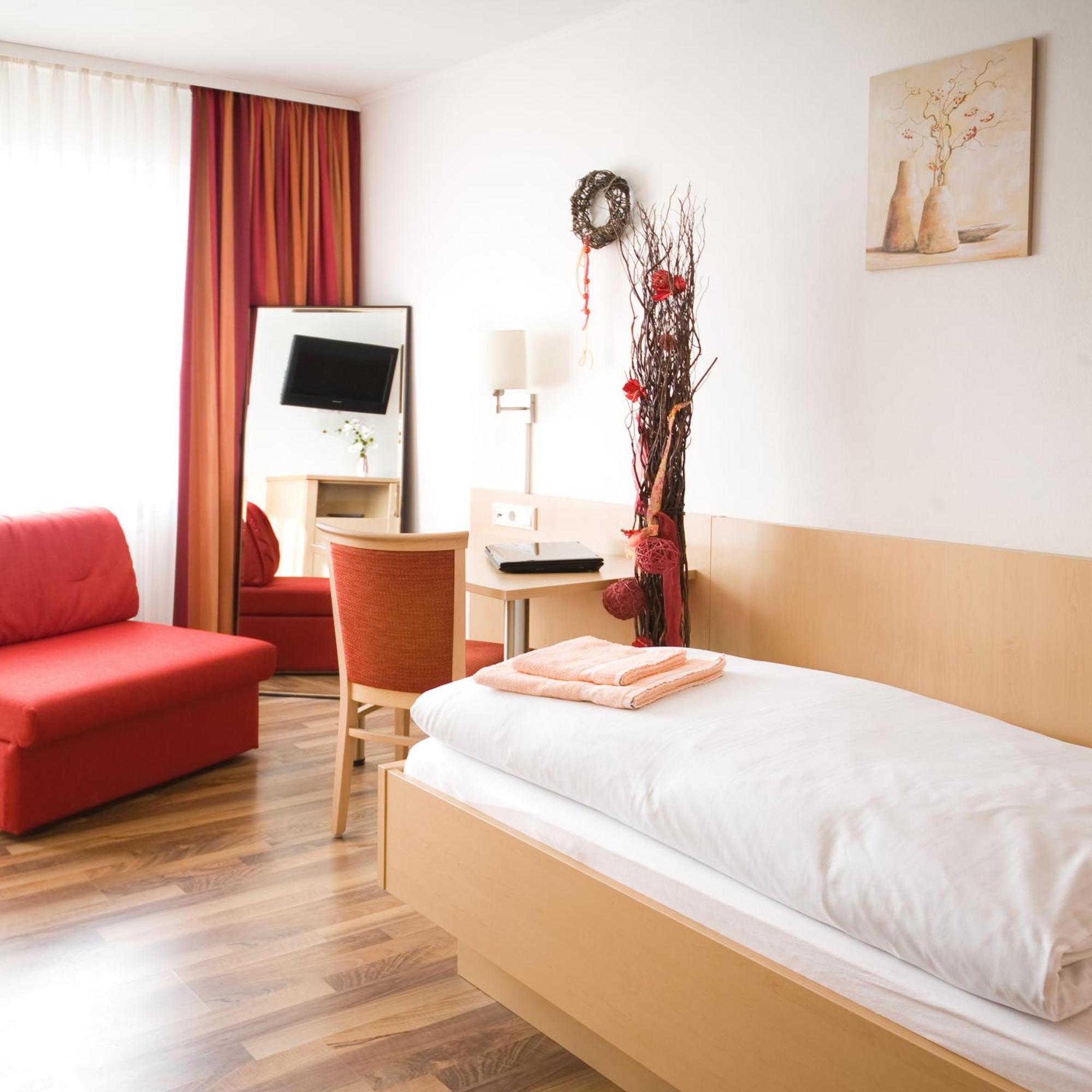 Hotel Gasthof Pension Riebel Etzenricht Екстер'єр фото